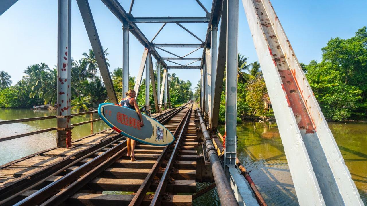 Circus Lagoon Hideaway Bed & Breakfast Dodanduwa Luaran gambar