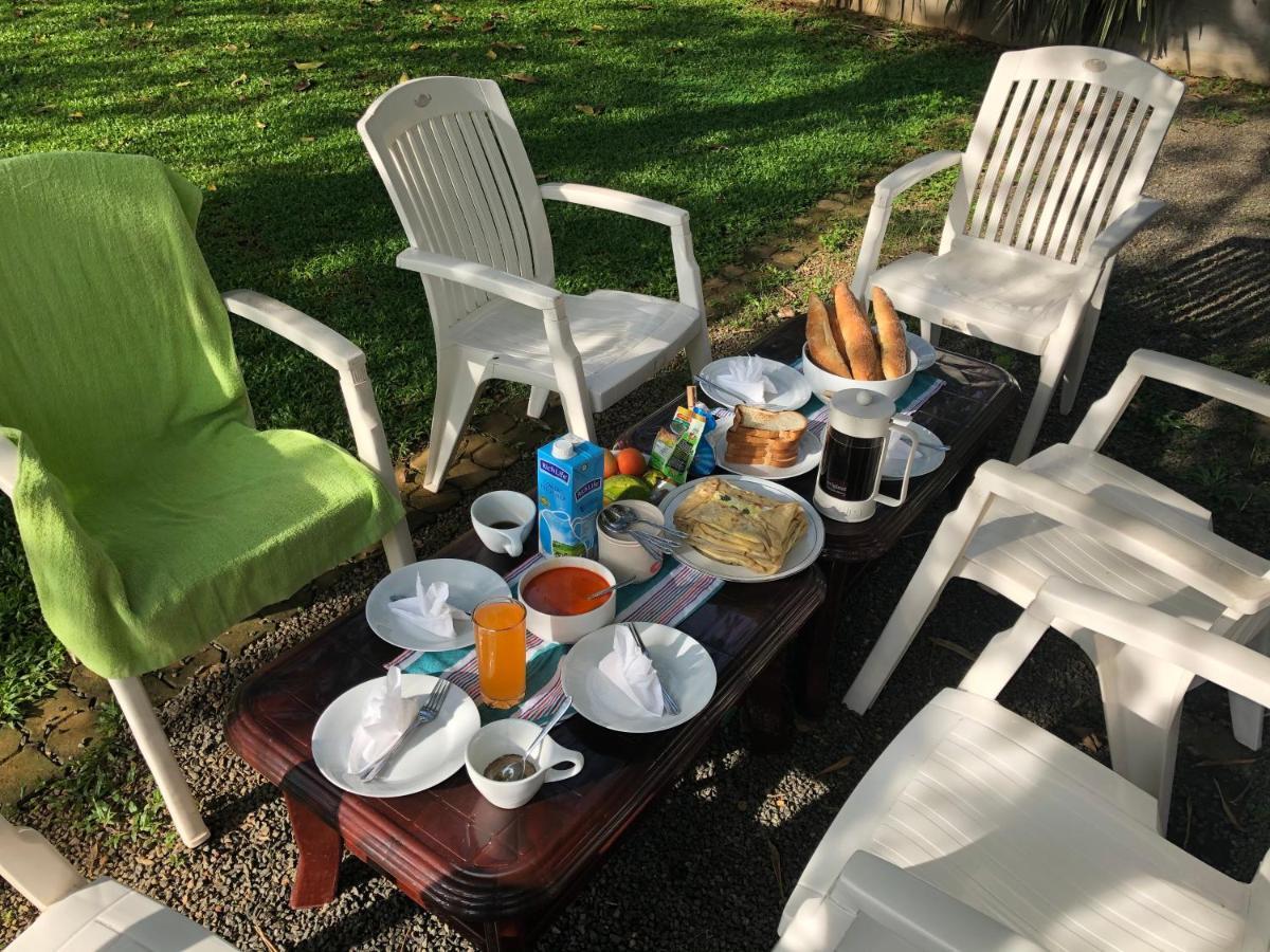 Circus Lagoon Hideaway Bed & Breakfast Dodanduwa Luaran gambar